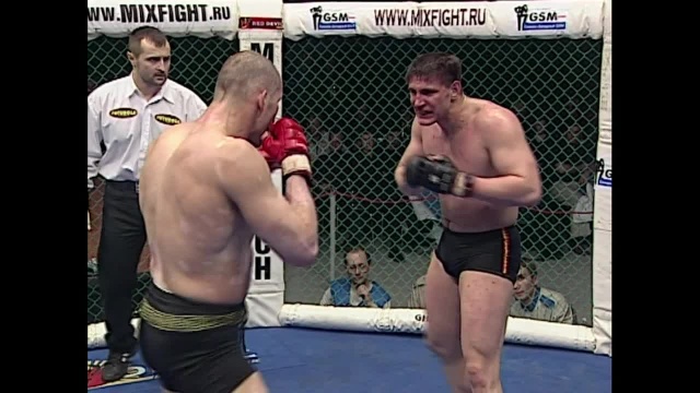 Alexandr Garkushenko vs Daniel Tabera, M-1 MFC: Russia vs the World 3