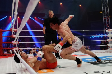 Ehtigat Adakishiyev vs Aliyar Sarkerov, M-1 Challenge 34