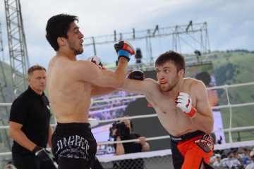 Zaur Akhmedov vs Adam Gagiev, M-1 Challenge 69