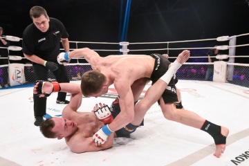 Artem Damkovsky vs Alexey Makhno, M-1 Challenge 72